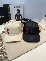 Designer maschile Cap bookt berretto da donna per lettere femminile berretto da palla 4 stagioni regolabili sport di lusso in bianco e nero berretto da baseball cappello da sole legato da sole