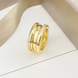 Diamond Gold Ring Wedding Rings Titanium Steel Silver Love Ring Men and Women Gold Gold Gold For Lovers Casal Rings Presente Tamanho 5-12