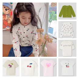 T Shirts 2023SS Little Cherry Girl Panda Lemon Breath Print Söt bomull Kort ärm T Shirt Topp 230303