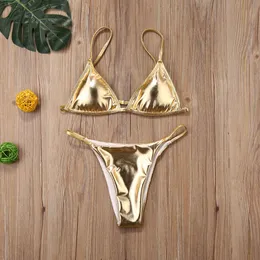 Bikinis de ouro feminino Bikinis Set Summer Sexy Triângulo acolchoado BRA BAIXA CAIS BOTOS NADE