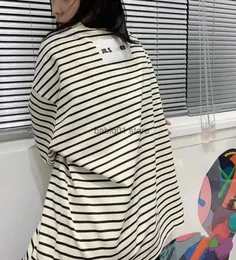 남성용 티셔츠 대형 기본 미니멀리스트 스트라이프 여성 느슨한 짧은팔 패션 T230306