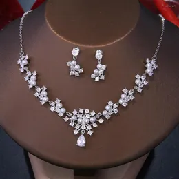 Collana Orecchini Set Bettyue Da donna a forma di goccia d'acqua Perla Accessorio per gioielli Stile fresco Zirconia Regali di compleanno per feste