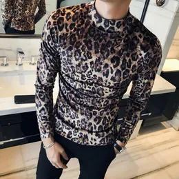 Herr t-skjortor 2023 leopard t-shirt vinter mäns hög kvalitet sammet toppar smala höghalsade långärmade män camiseta