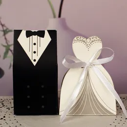 ギフトラップ100pcsブライダルギフトケースバッグGroom Tuxedo Dress Gown Paper Mariage Boda Decoration Bomboniere Ribbon Wedding Cave Candy Boxes 230306