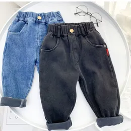 Jeans Kids Boys Roupas de jeans casuais calças de lã grossas pretas de lã de grande tamanho de jeans de jeans de inverno calças quentes de inverno versátil 230306