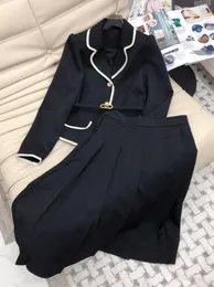 فستان ثنائي المكتب الشتوي الخريف على غرار الأسلوب الرسمي المربع منتصف العجل تنورة سوداء بدلة 230306
