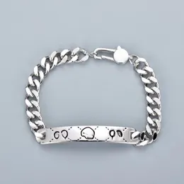 Pulseras superiores pulsador de lujo para hombres de acero inoxidable encanto fantasma pulseras mujeres diseñadora de la pulsera de la pulsera del brazalete del brazalete de la pareja 16