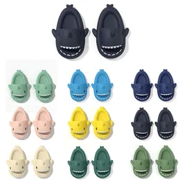 Мужчины женские детские скользящие тапочки дизайнерские сандалии унисекс взрослые пляжные водонепроницаемы