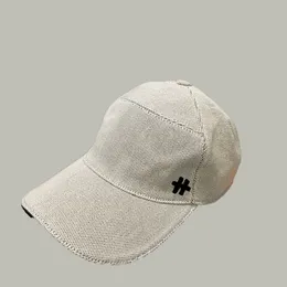 Modischer Herren-Designer-Hut, Damen-Baseballmütze, kleine Stickerei. Drei Farben erhältlich. Lässige Herren erste Wahl