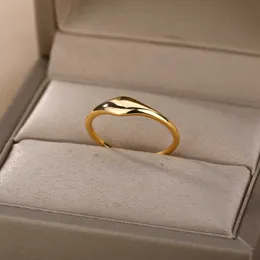 Bandringe einfache offene Ringe für Frauen Männer Gold Farbe Edelstahl Verstellbarer männlicher Verlobungsschwerzeit Ring Schmuck AA230306