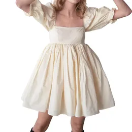 الفساتين غير الرسمية فستان قصير من الإناث لون صلبة مربعة الرقبة نفخة نفخة منخفض