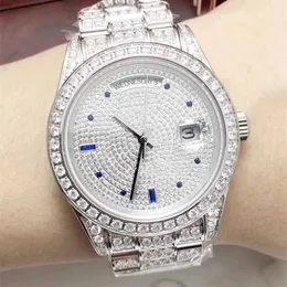 Gli orologi di design guardano gli uomini di lusso Iced out Diamond 40mm DAYDATE automatico meccanico che spazza il popolare vetro zaffiro di marca