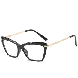 Gafas de sol rectangulares Los marcos de gafas de cristal múltiples transparentes europeos y estadounidenses se pueden equipar con marcos redondos miopes con ojos hipster