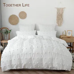 Conjuntos de cama conjuntos de cama brancos Design Design Chic Quilt Cober com travesseiro 3D Capa de cama tufada sem lençol queen rei 2/3pcs Girls Soft Sfet 230307