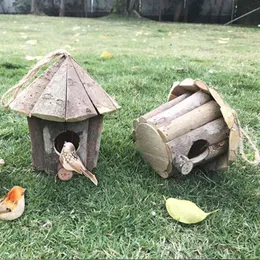 Ninho pendurado Casa de madeira ao ar livre ventilada para garotas pequenas galinhas Sparrows Courtyard Garden Decor Supplies199k
