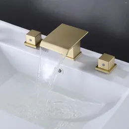 Badkamer wastafel kranen hoge kwaliteit vaste messing moderne waterval kraan 3 gaten 2 vierkante handgrepen geborsteld goudbassin koud water