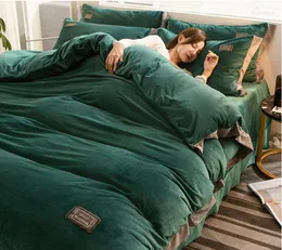침구 세트 현대 따뜻한 이중 두꺼운 새틴 침대 덮개 세트 플란넬 벨벳 Juego de Cama 가정 상품 DH50FZP