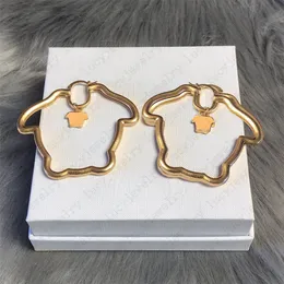 Modne kolczyki złote kolczyki z literami luksusowe designer designer