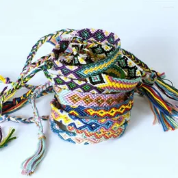 매력 팔찌 1pc Boho Nepal Ethnic Handmade Bracelet Summer Beach Breain String Cotton Wrap Woven Rope Womendation Women Men