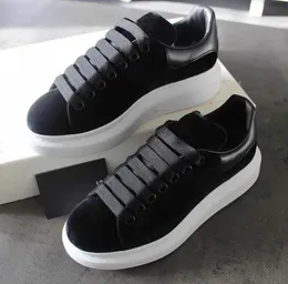 Marka Siyah Velvet Erkekler Sneaker Ayakkabı Lüks Ayakkabı Chaussures Kauçuk taban güzel platform kaykay Yürüyüş Beyaz Siyah Deri Konfor Eğitimleri