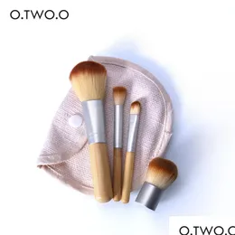فرش المكياج O.Two.o 4pcs/Lot Bamboo Brush Foundation مسحوق الوجه التجميلي لأداة الجمال ظلال العيون الأدوات الصحية AC DHJGH