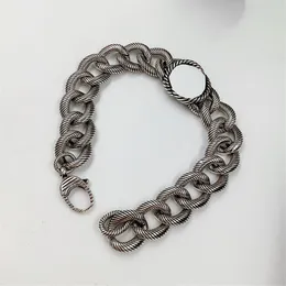 Braccialetti da donna con linee dense Braccialetti con ciondoli a cerchio cavo femminile Gioielli a mano con catena a corda larga