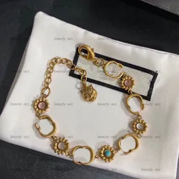 7 Mixed Designer Crystal Bracelet Daisy Pink Flower Charm Bracelets G Womens Letter Bangles Diamond Luxury Jewelry Cuff Hand Chains Wedding