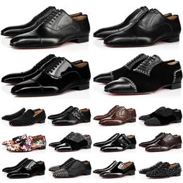2023 męskie mokasyny buty wizytowe designerskie trampki potrójne czarne czerwone zamszowe nity ze skóry lakierowanej wsuwane mokasyny męskie ślubne klamra biznesowa buty imprezowe Sneaker z pudełkiem