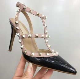2023 Designer Sandals Women High Heels Rivets Girls Sexy Pointed Shoes Dance Wedding Shoes