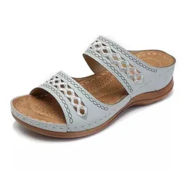 Sandálias mulheres lascas de praia lascas de cunhas sandálias sandálias Mujer Bohemia Style Comfort Plus Sandal Leather Casual Casual Saltos Altos Z0306