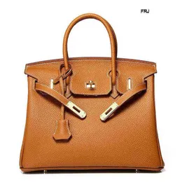 حقائب مصممة Birkin Handbags Outlets Macau Warehouse واحد كتف بقرة جلدية بلاتين حقيبة أزياء Womens Lyche Cmmz لها شعار Frj