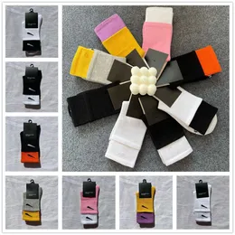 Socks USA Profesjonalne elitarne koszykówka Terry Long Knee Athletic Sport Mężczyźni Mody Moda Kompresja termiczna zima hurtownia D172