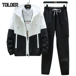 Mens Tracksuits 남성 트랙 슈트 캐주얼 스프링 가을 패치 워크 스포츠웨어 세트 지퍼 포켓 재킷 팬트 2 조각 세트 남성 패션 230308