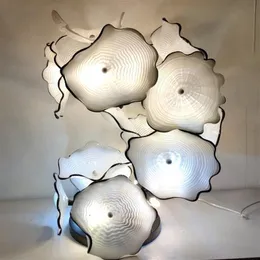 Anpassade Murano -plattor Golvlampor Flower Design Glass Art Sculpture Stand Lamp Modern Decor in White Color259e