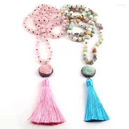 Anhänger-Halsketten, modische rosa gefrostete Amazonit-Perlen, geknoteter runder Stein, Kristall-Pflaster-Charme, böhmischer Schmuck, Quasten-Halskette