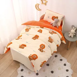 침구 세트 3PCSSET 만화 베이비 침구 세트 Borns Kid Bed Linen for Boy Pure Cotton Woven Crib Bedding Duvet Cover Pillocase Sheet 230309