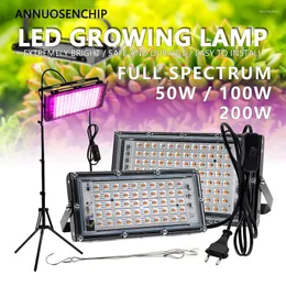 Grow Lights Full Spectrum LED Växtljus 50W 100W 200W AC 220V ALUMINIUM FALL TRIVOD VEGENABLE FRUCT FLOWER IN INHOOR FRÖNNINGSFILL LAMP