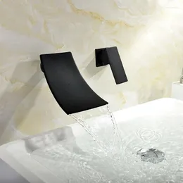 Banyo lavabo muslukları pirinç siyah ve soğuk havza musluk şelale duvarı monte mikser