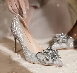 Tasarımcı Kadın Kristal Düğün Stiletto Ayakkabı Lüks Kraliyet Tarzı High Heel Gümüş Düğün Ayakkabı Gelin Pompaları Düğün Partisi Balo Ayakkabı