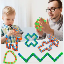 Decompression chain wacky tracks fluid bracelet Children's toys can match track chain building blocks decompression chain