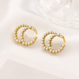 Kvinnor märke halsband örhänge set pearl diamant örhängen design hänge halsband 18k guld pläterad stud halsband par älskar smycken lång kedja