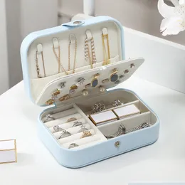 Smyckeslådor Casegrace Mini Travel Smyckesbox för kvinnor Portable Storage Organizer Case Pu Leather Earring Ring Halsband Smyckesorganisatör 230310