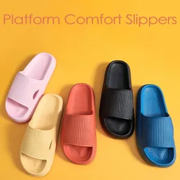 Designer Slippers Plataforma Praia Mulheres verão espessura EVA Cloud Sandals de solo de solo de solteiro Homens de lazer Homens de banheiro interno Banheiro anti-deslizamento 230311 851