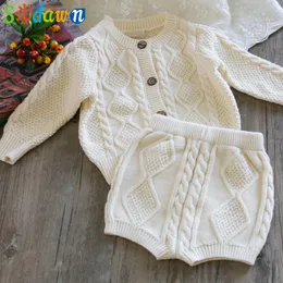 Kläder sätter Sodawn Autumn Winter Children Klädpojkar Girls Baby Knit Tröja Cardigan Shorts Suit Baby Clothes Suit 230311