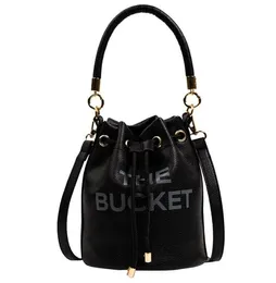 Designer Women Crossbody Bag The Tote Bag Marc Pu Leather Handväskor 2023 Fashion Purse Bucket Bags M002