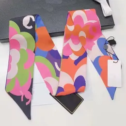 Yeni tasarımcı ipek eşarplar Saf ipek taze ilkbahar ve yaz kontrastı küçük ipek eşarplar Moda saç bandı Boş zaman moda çantası Dekoratif eşarplar