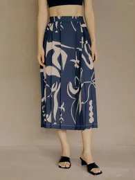 スカート2023春の夏ファッションダークブルーアートグラフィティ印刷デザイン多用途のカジュアルトレンドとパーソナライズされたプリーツスカート