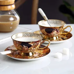 コーヒーカップセットGustav Klimt Bone China China Ceramic Tea Set Klimt Kiss Luxury Gifts磁器ドリンクウェアティーカップスプーン