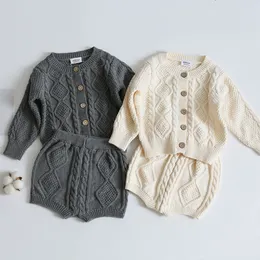 Completi di abbigliamento Cotone di marca Ragazzi Ragazze Baby Maglione lavorato a maglia Cardigan Pantaloncini Abito Autunno Inverno Abbigliamento per bambini Abbigliamento per bambini Completo 230311