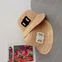 Designers de chapéu de tecelagem feminino Chapéus de palha mensagens Caps C Sunhats Luxuris Bonnet Beanie Cap Beach Summer Casquette 2023